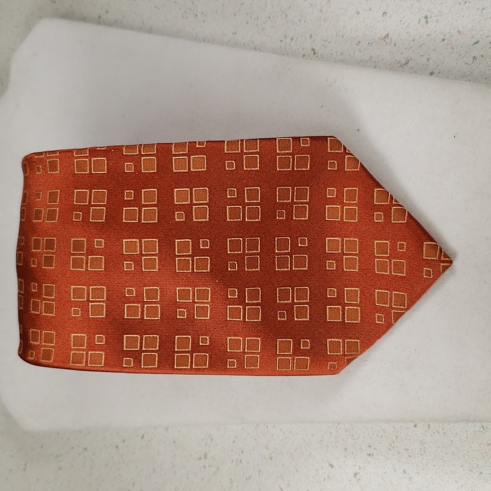 Kenneth Cole Reaction Rustic Silk Dress Necktie